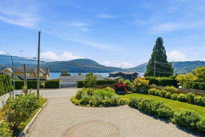 575 N Dollarton Highway, North Vancouver, BC, North Vancouver — Single Family Residence for sale