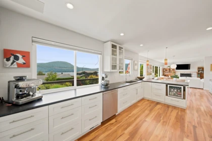 Kitchen Island Photo of 575 N Dollarton Highway, North Vancouver, BC
