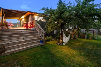 Swimming Pool Photo of 575 N Dollarton Highway, North Vancouver, BC