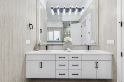 Entry Foyer Photo of 5080 Merganser Drive, Richmond, BC