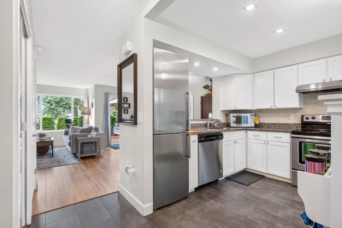 Dining Area Photo of 466 Carlsen Place, Port Moody, BC