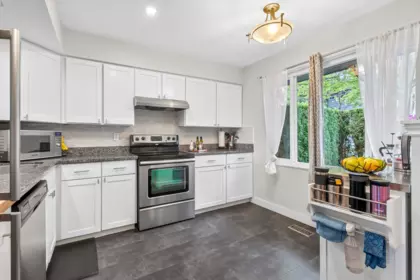 Kitchen Photo of 466 Carlsen Place, Port Moody, BC