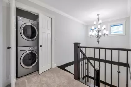 Powder Room Photo of 24640 101 Avenue, Maple Ridge, BC