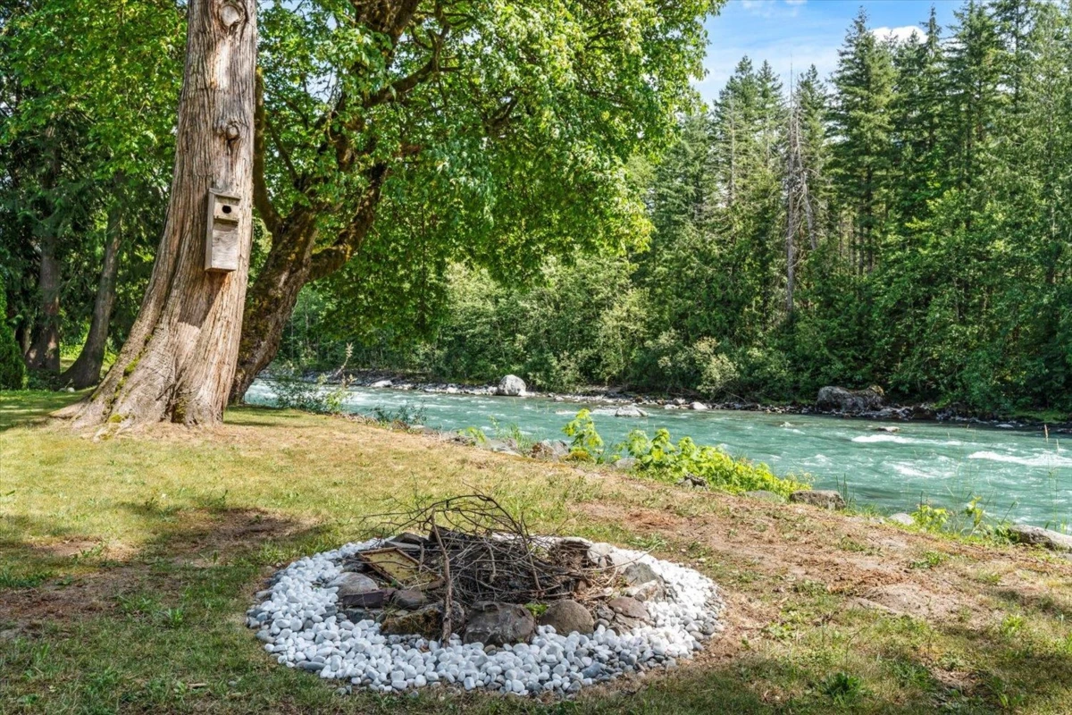 Exterior Rear Photo of 49322 Neville Road, Sardis - Chwk River Valley, BC