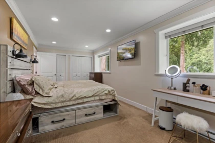 Mudroom Photo of 49322 Neville Road, Sardis - Chwk River Valley, BC