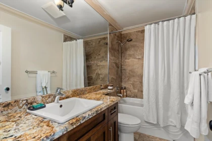 Powder Room Photo of 49322 Neville Road, Sardis - Chwk River Valley, BC