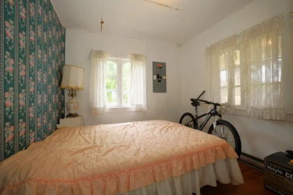 Bedroom 3 Photo of 667 Dougall Road, Gibsons, BC