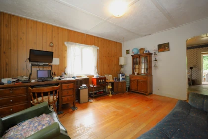 Walk-In Closet Photo of 667 Dougall Road, Gibsons, BC
