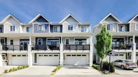 Front Yard Photo of 44486 Sherry Drive, Chilliwack, BC