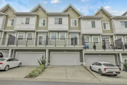 118 20180 84 Avenue, Langley, BC, Langley — Townhouse for sale