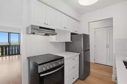 Laundry Room Photo of 314 1345 Chesterfield Avenue, North Vancouver, BC