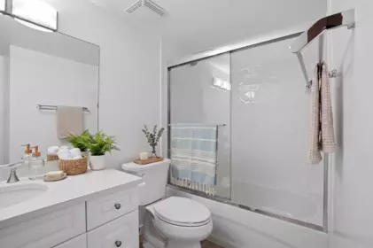 Swimming Pool Photo of 314 1345 Chesterfield Avenue, North Vancouver, BC