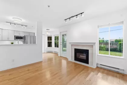 Hallway Photo of 62 19160 119 Avenue, Pitt Meadows, BC