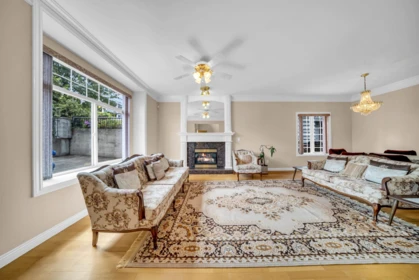 4049 Curle Avenue, Burnaby, BC, Burnaby — Single Family Residence for sale