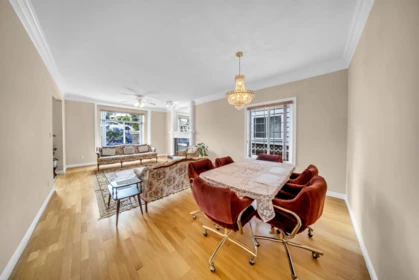 Kitchen Island Photo of 4049 Curle Avenue, Burnaby, BC