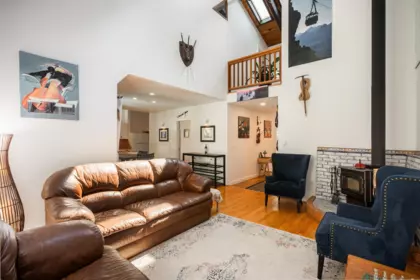 1540 Tunstall Boulevard, Bowen Island, BC, Bowen Island — Single Family Residence for sale