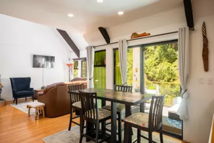 Kitchen Island Photo of 1540 Tunstall Boulevard, Bowen Island, BC