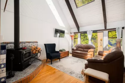 1540 Tunstall Boulevard, Bowen Island, BC, Bowen Island — Single Family Residence for sale