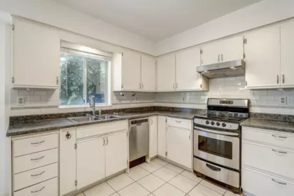 Breakfast Nook Photo of 5367 Hazel Court, Delta, BC