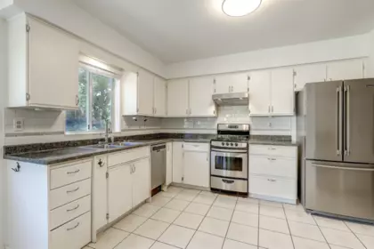 Kitchen Photo of 5367 Hazel Court, Delta, BC