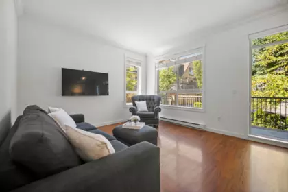 Breakfast Nook Photo of 45 2738 158 Street, Surrey, BC