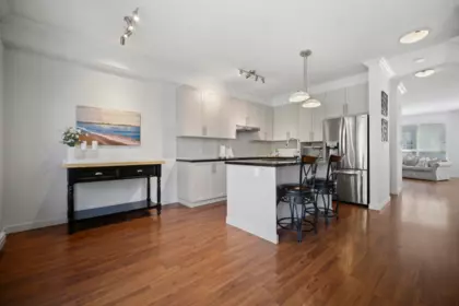 Kitchen Photo of 45 2738 158 Street, Surrey, BC
