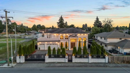 Swimming Pool Photo of 4120 Westminster Highway, Richmond, BC