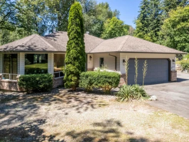 7681 Horne Street, Mission, BC, Mission — Single Family Residence for sale