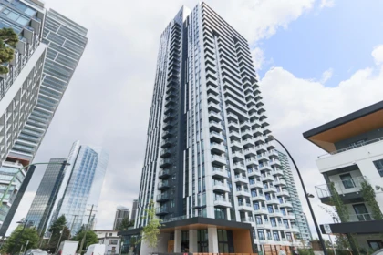 2401 6608 Sussex Avenue, Burnaby, BC, Burnaby — Apartment/Condo for sale