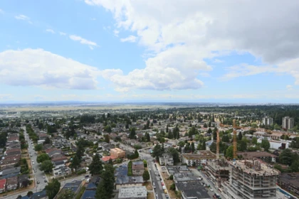 2401 6608 Sussex Avenue, Burnaby, BC, Burnaby — Apartment/Condo for sale