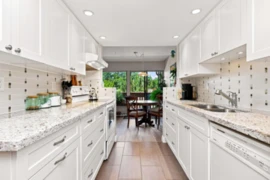 1059 Old Lillooet Road, North Vancouver, BC