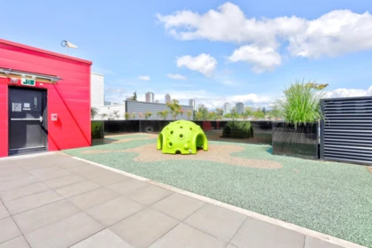 Garden / Landscaping Photo of 103 6485 Manitoba Street, Vancouver, BC
