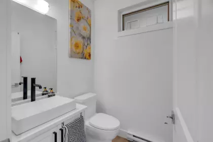 Primary Bathroom Photo of 42 16433 19 Avenue, White Rock, BC