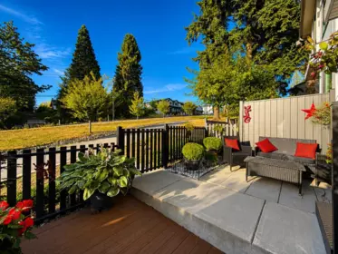 Staircase Photo of 42 16433 19 Avenue, White Rock, BC