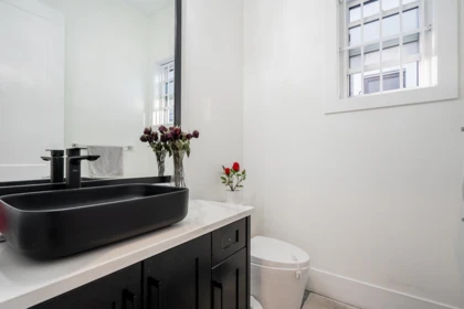 Primary Bathroom Photo of 17825 Barnston Drive, Surrey, BC