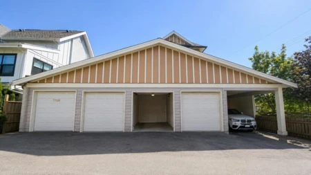 Office / Den Photo of 7010 Griffiths Avenue, Burnaby, BC