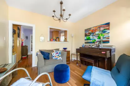 Breakfast Nook Photo of 473 E 6th Avenue, Vancouver, BC