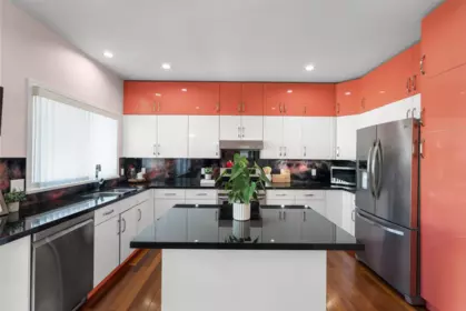 Kitchen Photo of 14711 75a Avenue, Surrey, BC
