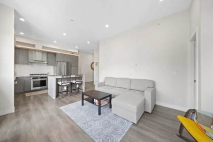 Kitchen Island Photo of 616 11507 84 Avenue, Delta, BC