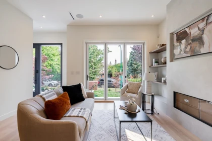Breakfast Nook Photo of 1 456 E 38th Avenue, Vancouver, BC