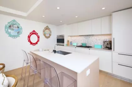 Kitchen Island Photo of 305 1365 Davie Street, Vancouver, BC