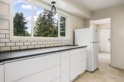 Laundry Room Photo of 41692 Hare Avenue, Yarrow, BC