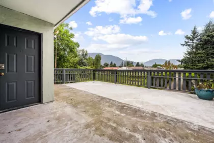Outdoor Deck Photo of 41692 Hare Avenue, Yarrow, BC
