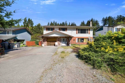 38319 Westway Avenue, Squamish, BC, Squamish — Single Family Residence for sale