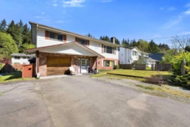 38319 Westway Avenue, Squamish, BC