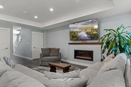 Breakfast Nook Photo of 45977 Lake Drive, Chilliwack, BC