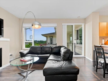 Breakfast Nook Photo of 401 4728 Dawson Street, Burnaby, BC