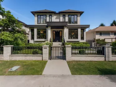 Hot Tub / Spa Photo of 2305 W King Edward Avenue, Vancouver, BC