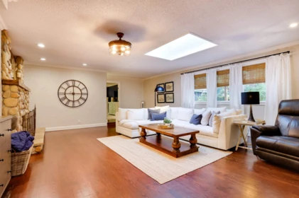 Kitchen Island Photo of 14084 Greencrest Drive, Surrey, BC