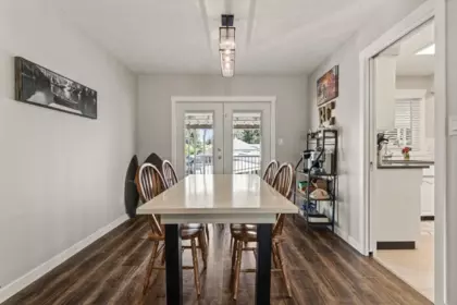 Kitchen Island Photo of 34313 George Ferguson Way, Abbotsford, BC